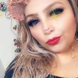 Meet your Posher, Cecy